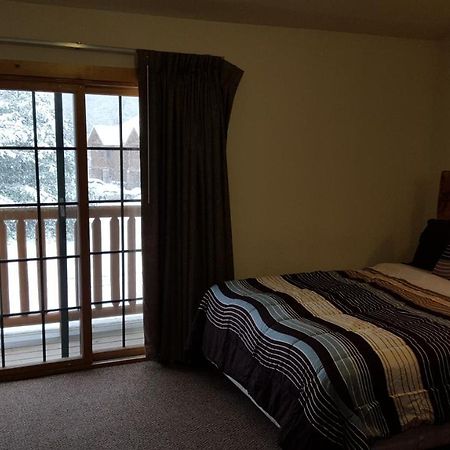 2Br Rustic Villa Utica Экстерьер фото