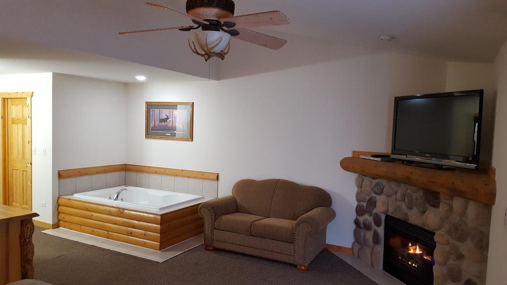 2Br Rustic Villa Utica Экстерьер фото