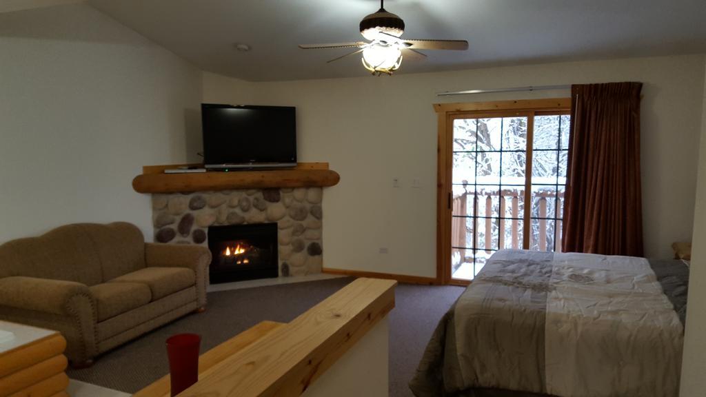 2Br Rustic Villa Utica Экстерьер фото
