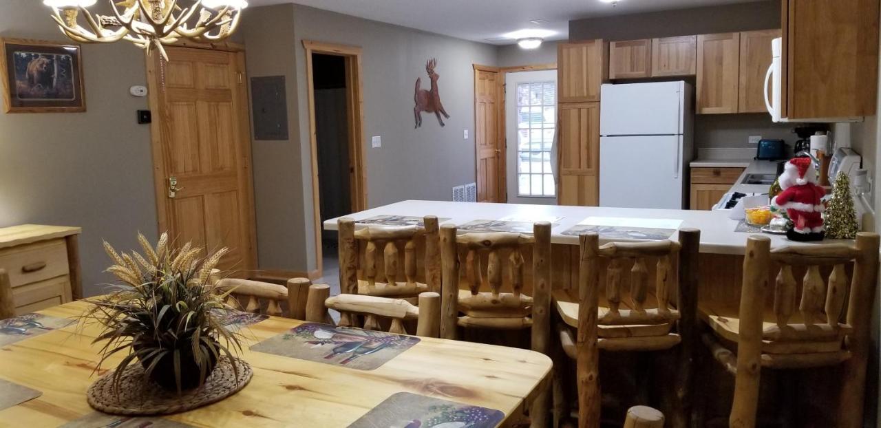 2Br Rustic Villa Utica Экстерьер фото